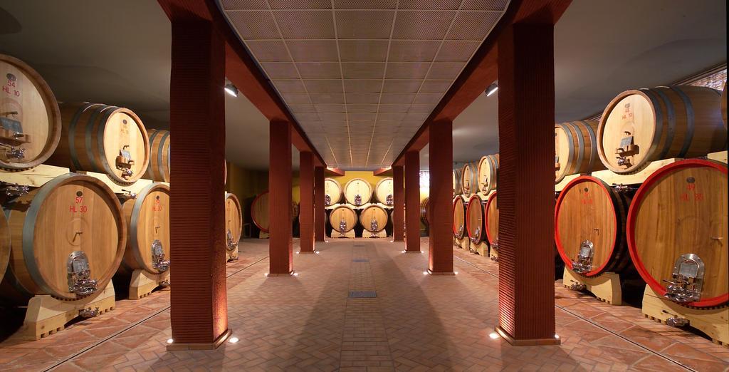 Albergo Cantine Ascheri Bra Eksteriør bilde